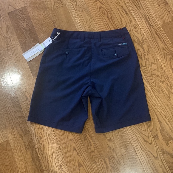 Tommy Bahama Island Active Navy shorts 30 NWT - Picture 2 of 3